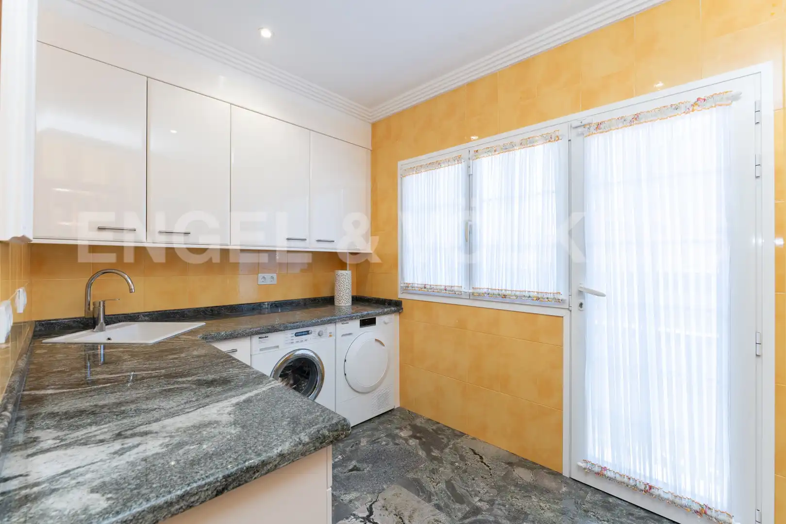 Cocina de Casa o chalet en venta en Telde con Calefacción, Jardín privado y Terraza