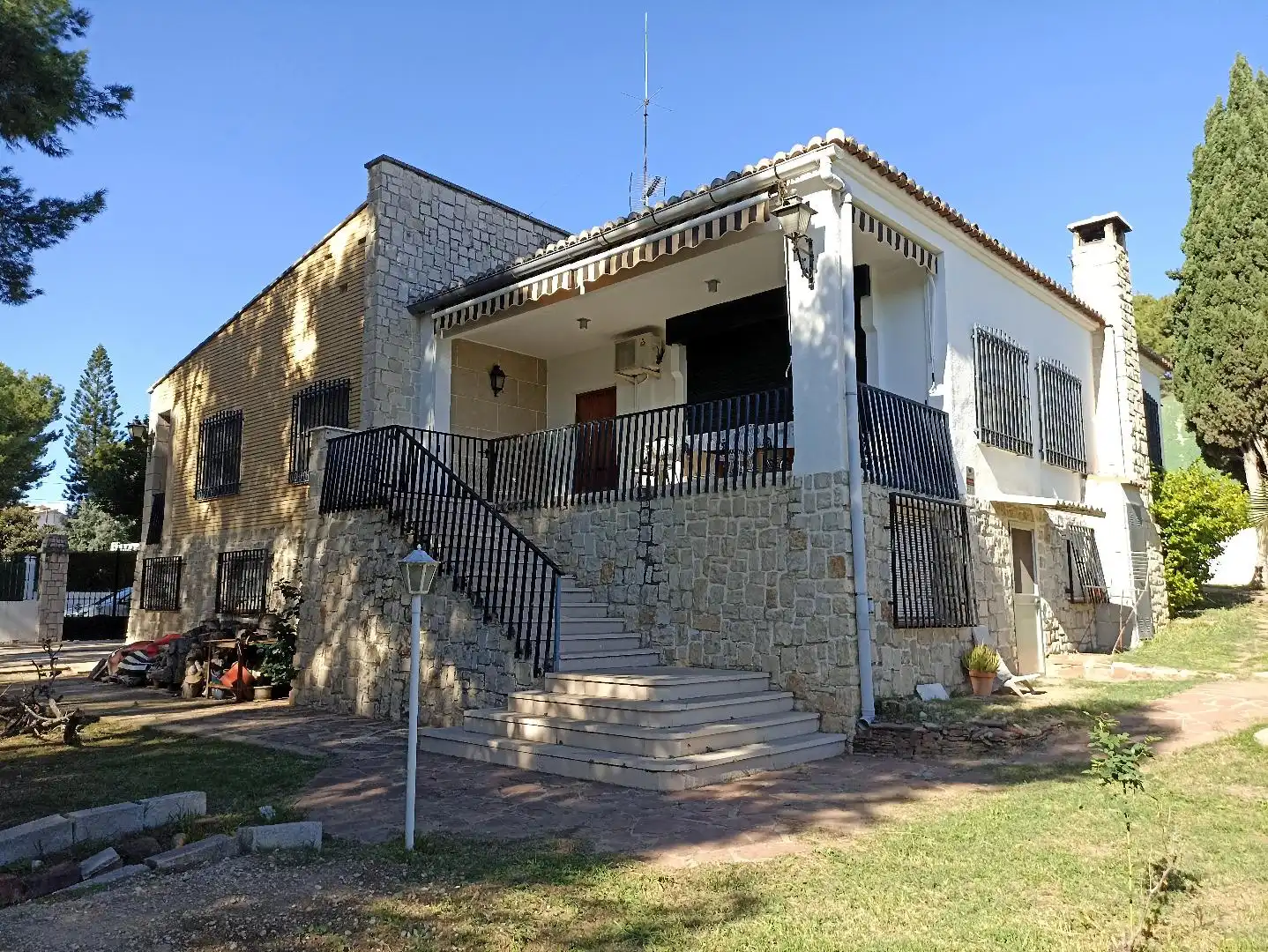 Casa amb piscina en venda a Cheste