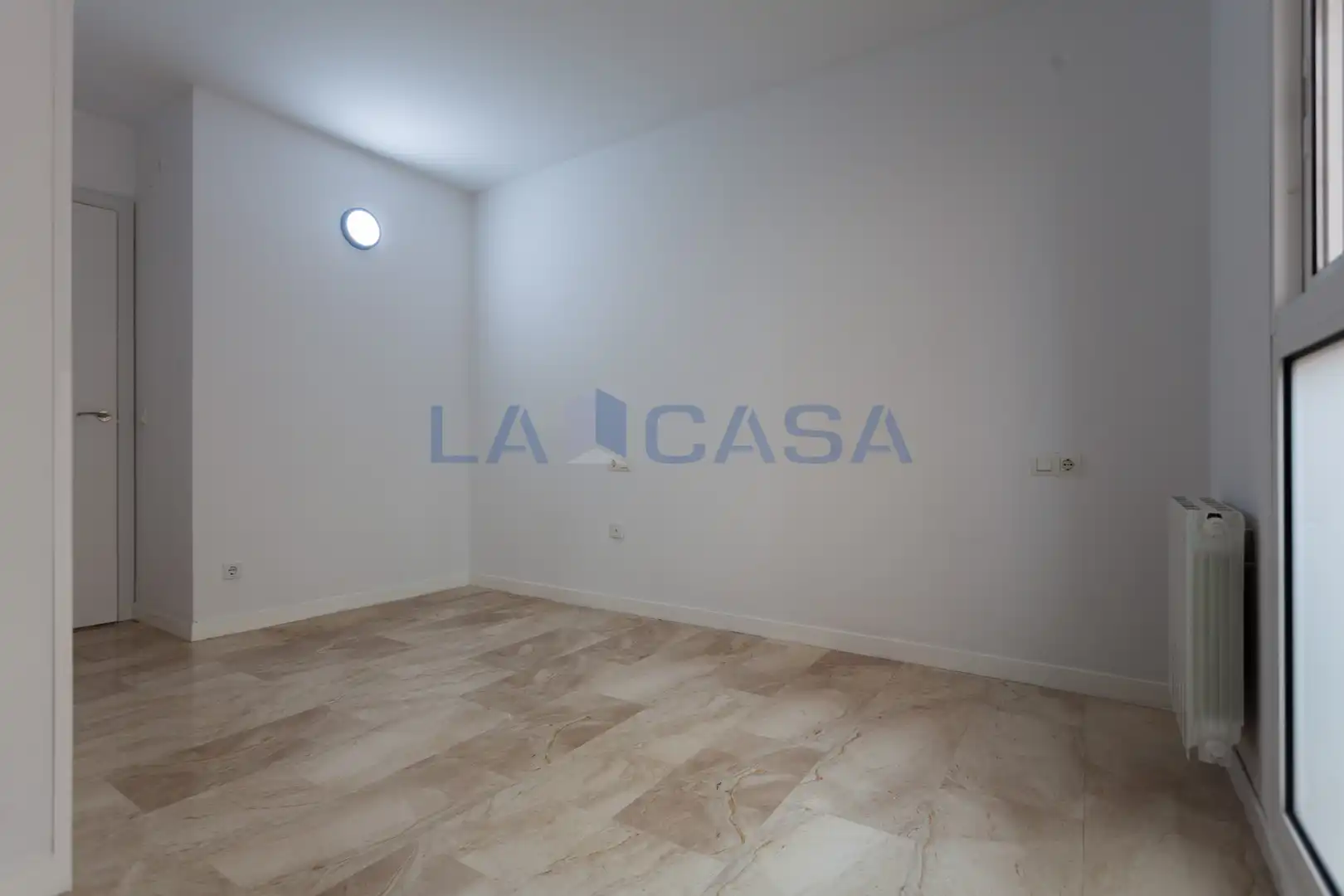 Pis en venda en L'Hospitalet de Llobregat amb Terrassa i Balcó