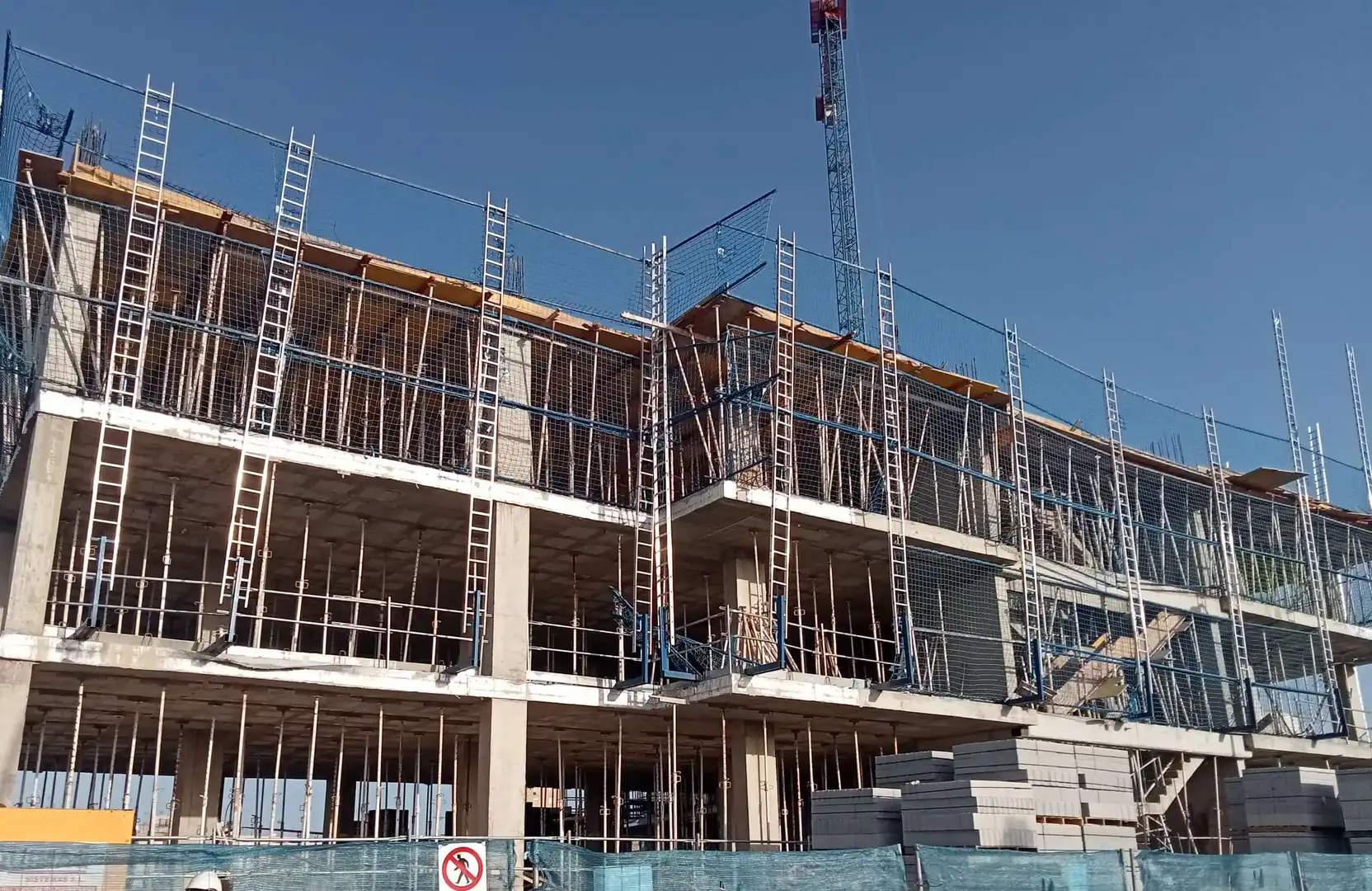 Vista exterior de Pis en venda en Sevilla amb Aire condicionat, Calefacció i Terrassa
