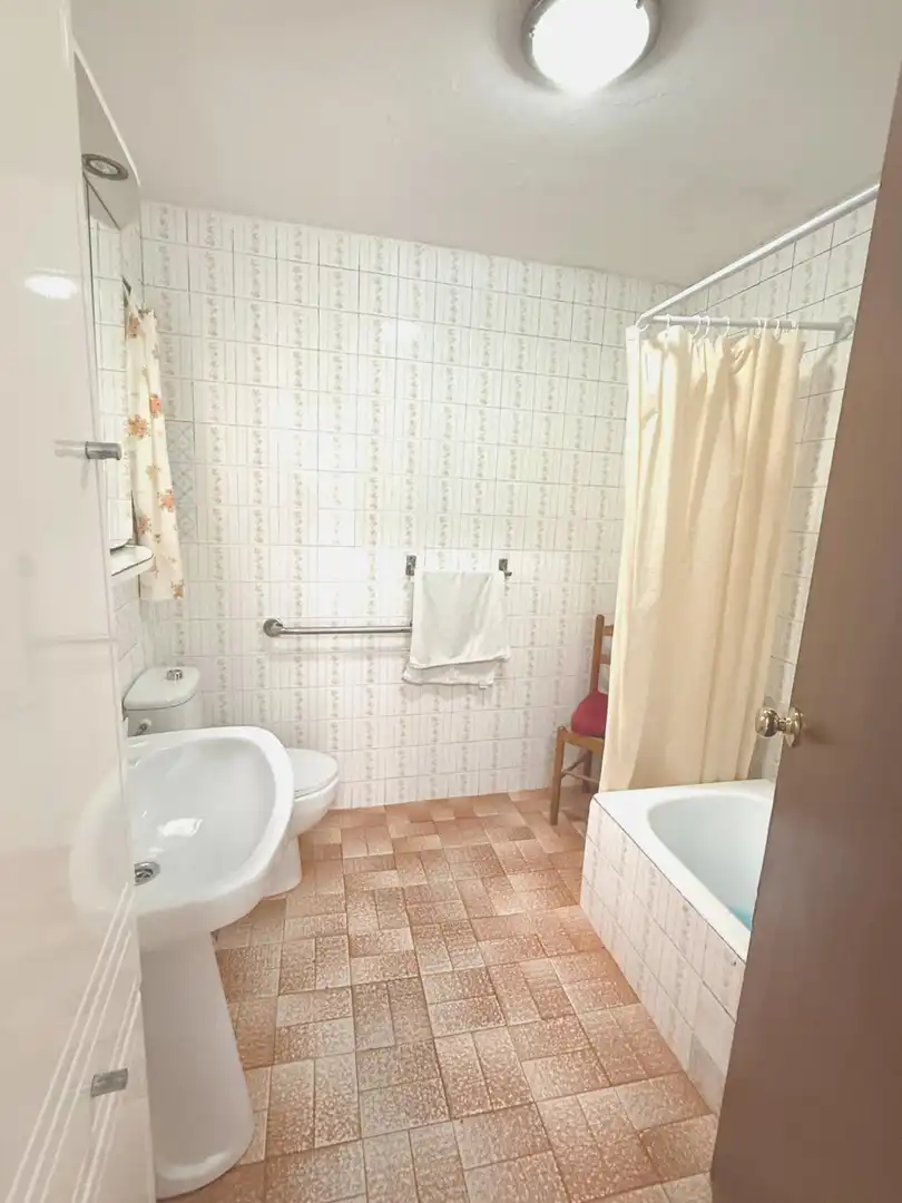 Baño de Casa adosada en venta en Algeciras con Terraza
