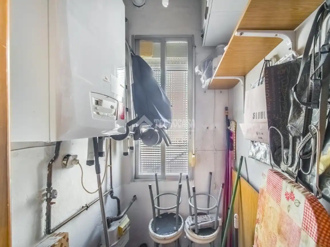 Flat for sale in Madrid  with Air Conditioner, Heating and Parquet flooring
