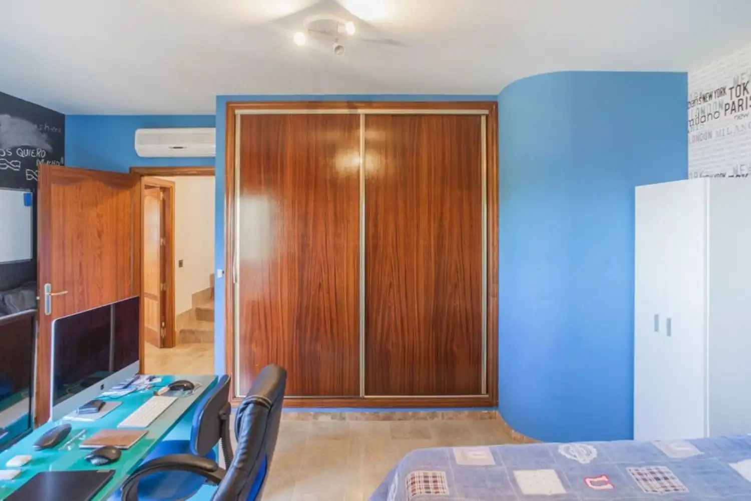Bedroom of Houses for rent in Llucmajor  with Air Conditioner, Heating and Private garden