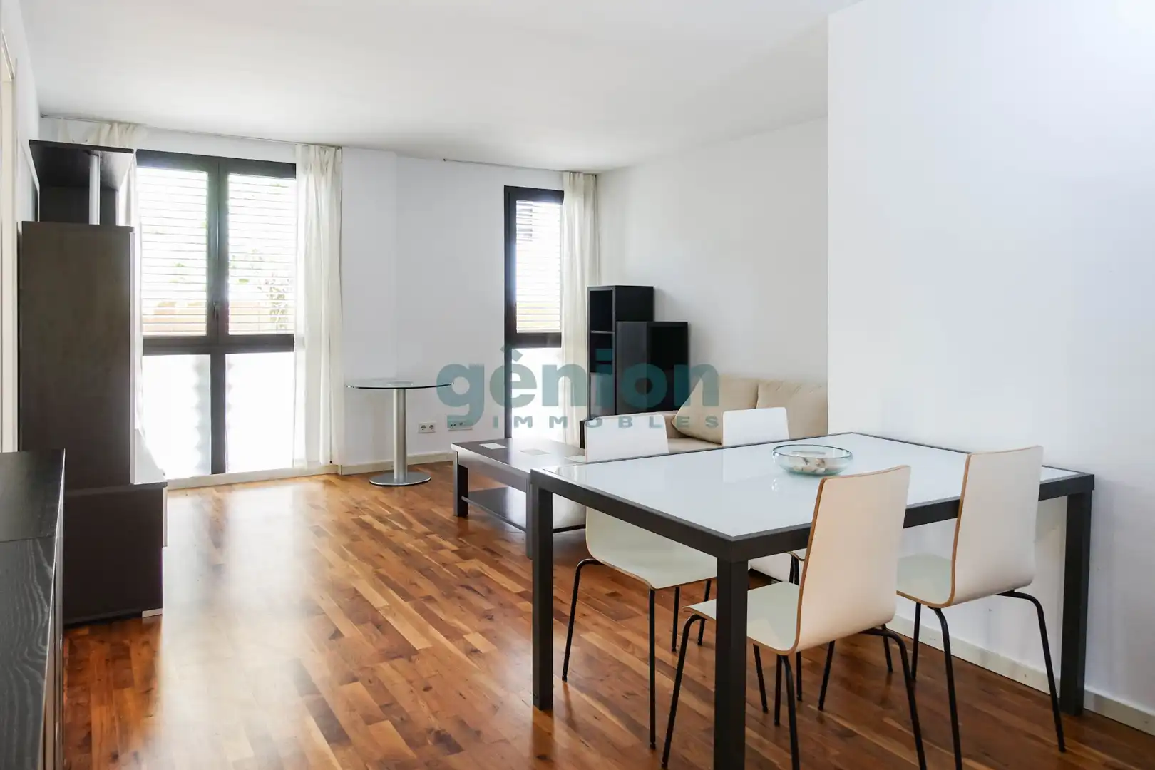 Wohnzimmer von Wohnung zum Verkauf in Bescanó mit Klimaanlage, Heizung und Gemeinschaftspool