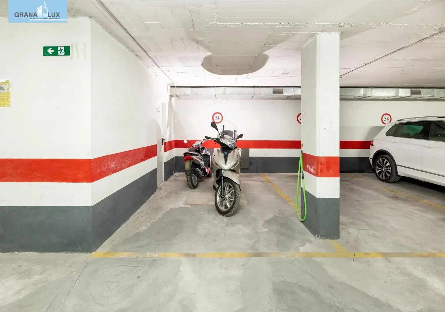 Piso con ascensor en venta en Calle Santa Adela, imagen 25