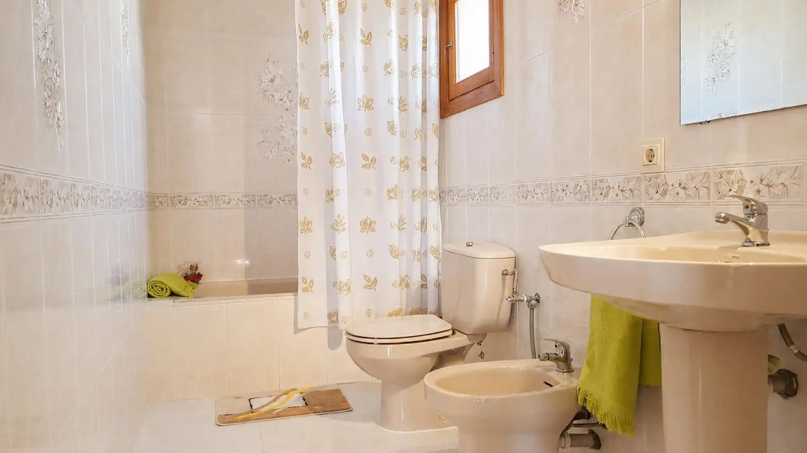 Bathroom of Houses for sale in Santanyí  with Air Conditioner, Private garden and Terrace