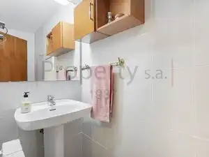 Baño de Casa adosada en venta en Sant Cugat del Vallès con Aire acondicionado, Calefacción y Jardín privado