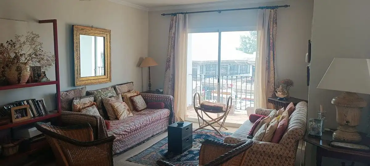 Sala de estar de Ático en venta en Marbella con Aire acondicionado, Calefacción y Terraza