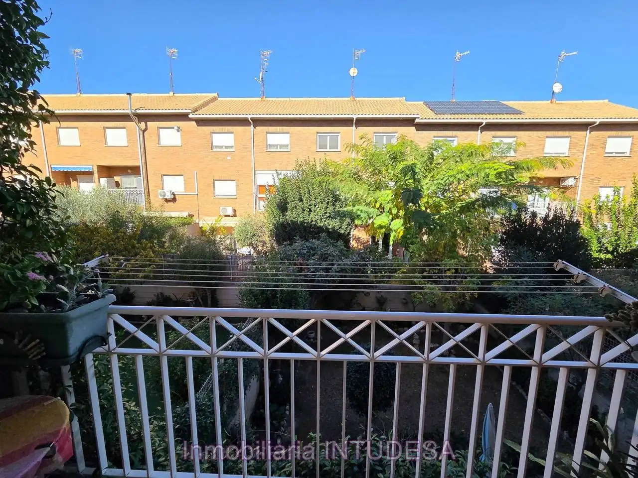 Vista exterior de Casa o chalet en venta en Parque del Queiles