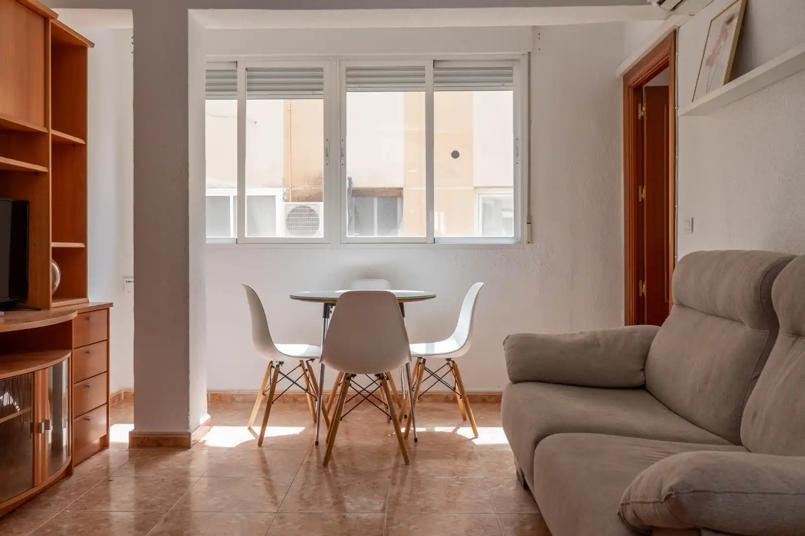 Sala de estar de Piso en venta en Granada con Aire acondicionado y Amueblado