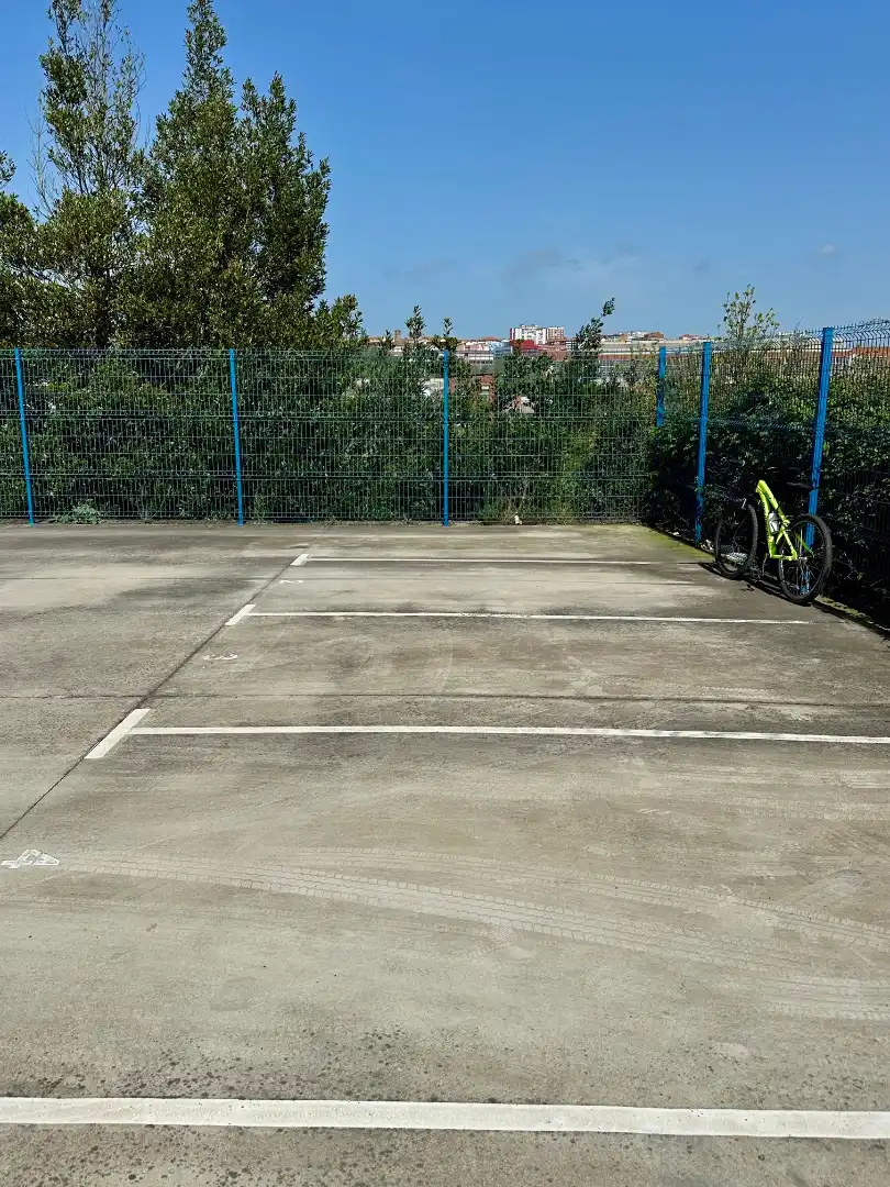 Parking of Garage for rent in Valle de Trápaga-Trapagaran