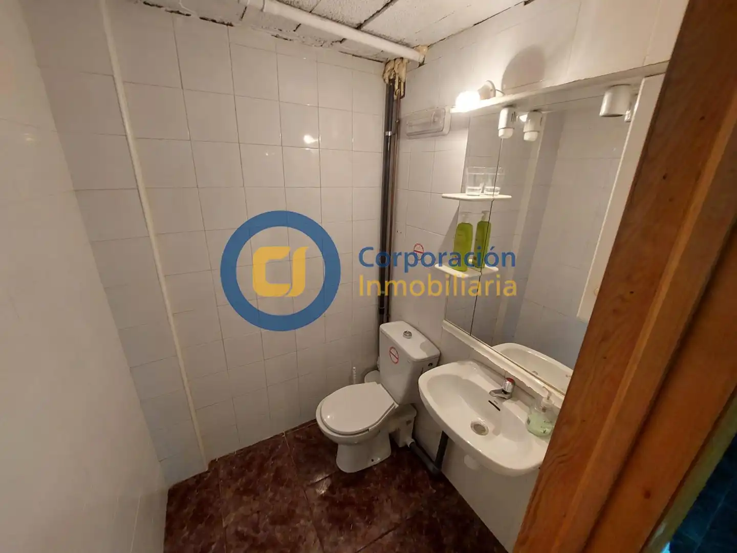 Baño de Local en venta en Lorca con Aire acondicionado
