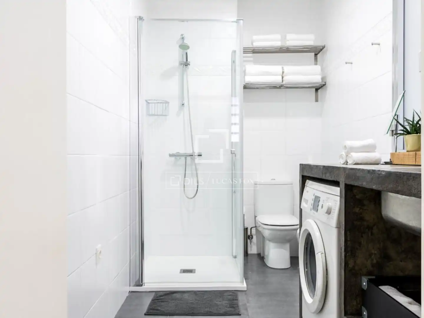 Bathroom of Flat for rent in Ribera del Fresno  with Air Conditioner