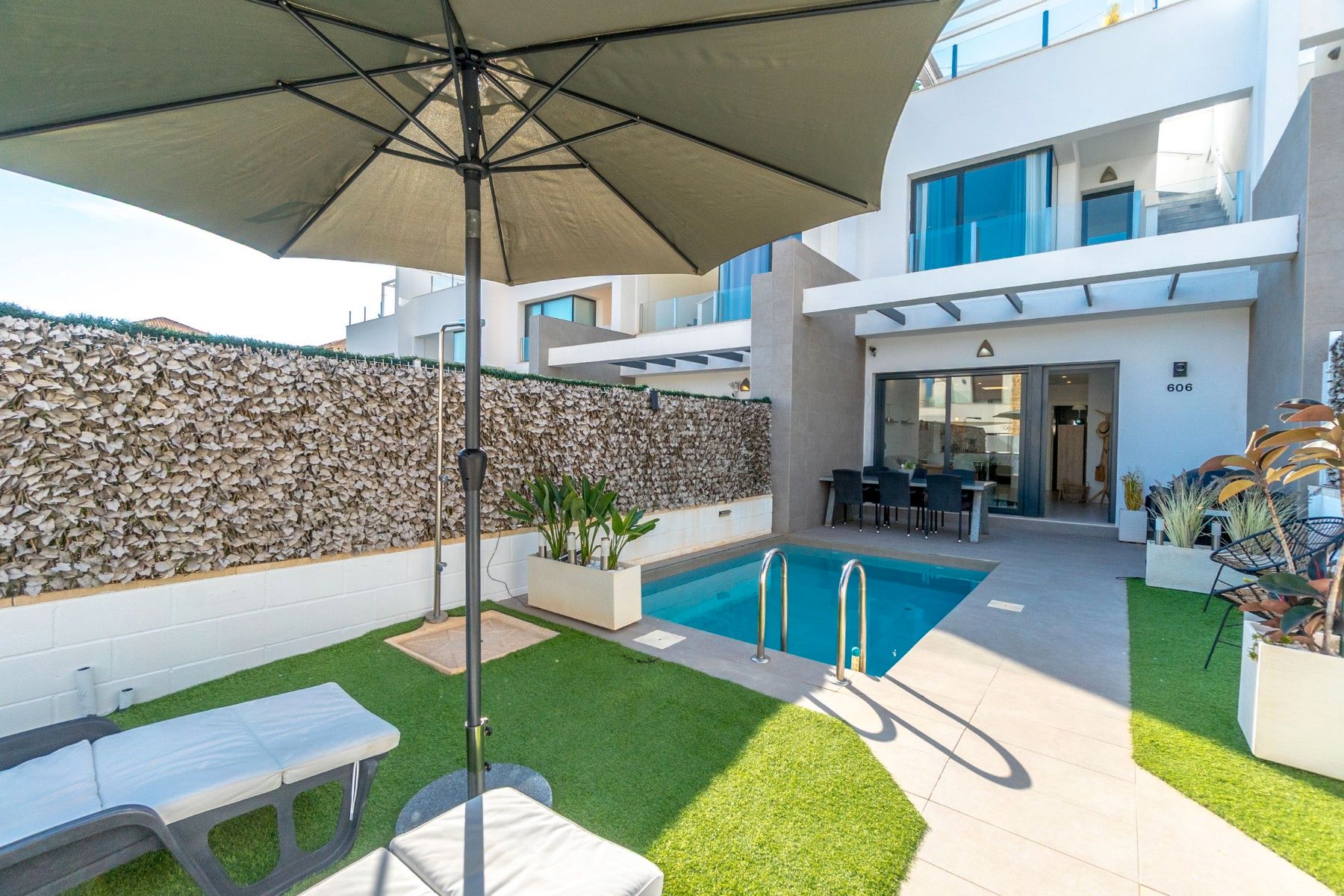 Swimming pool of Single-family semi-detached for sale in Orihuela  with Air Conditioner, Private garden and Terrace