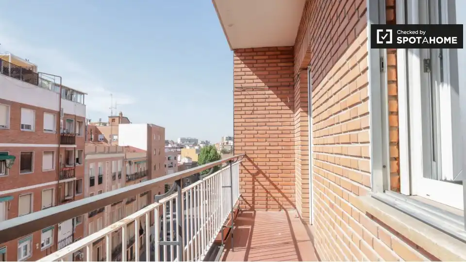 Terraza de Piso de alquiler en Madrid con Aire acondicionado, Calefacción y Amueblado
