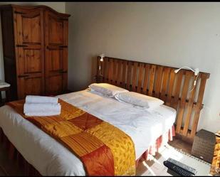 Schlafzimmer von Country house zum verkauf in Castellanos de Villiquera