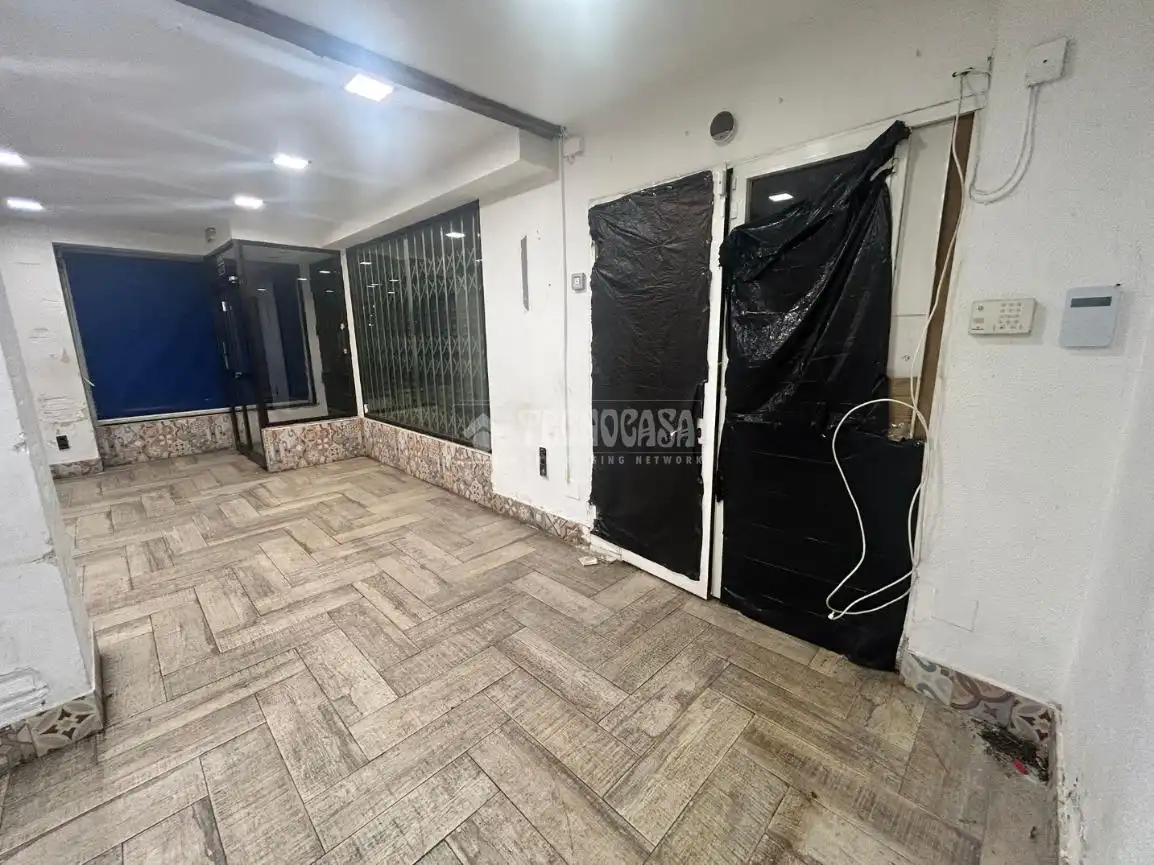 Business premises for sale in Barrio las Almenas, imagen 4