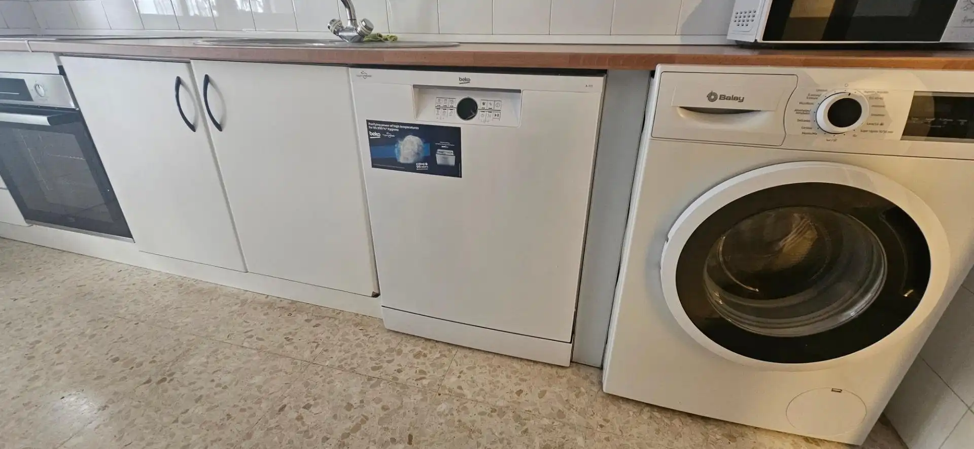Küche von Wohnung zur Miete in Dos Hermanas mit Klimaanlage, Terrasse und Möbliert