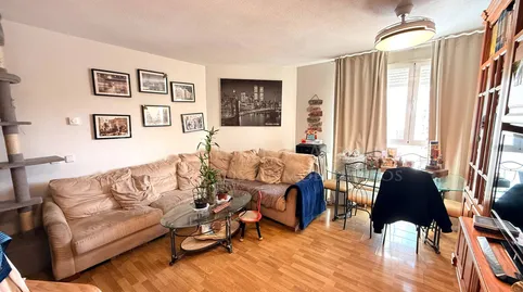 Foto 2 de Piso en venta en Las Américas, Parla