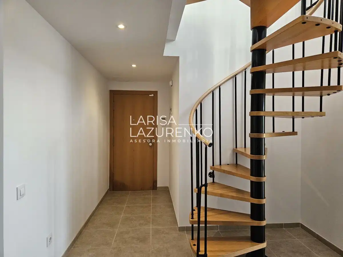Dúplex en venta en L'Aldea con Terraza y Balcón
