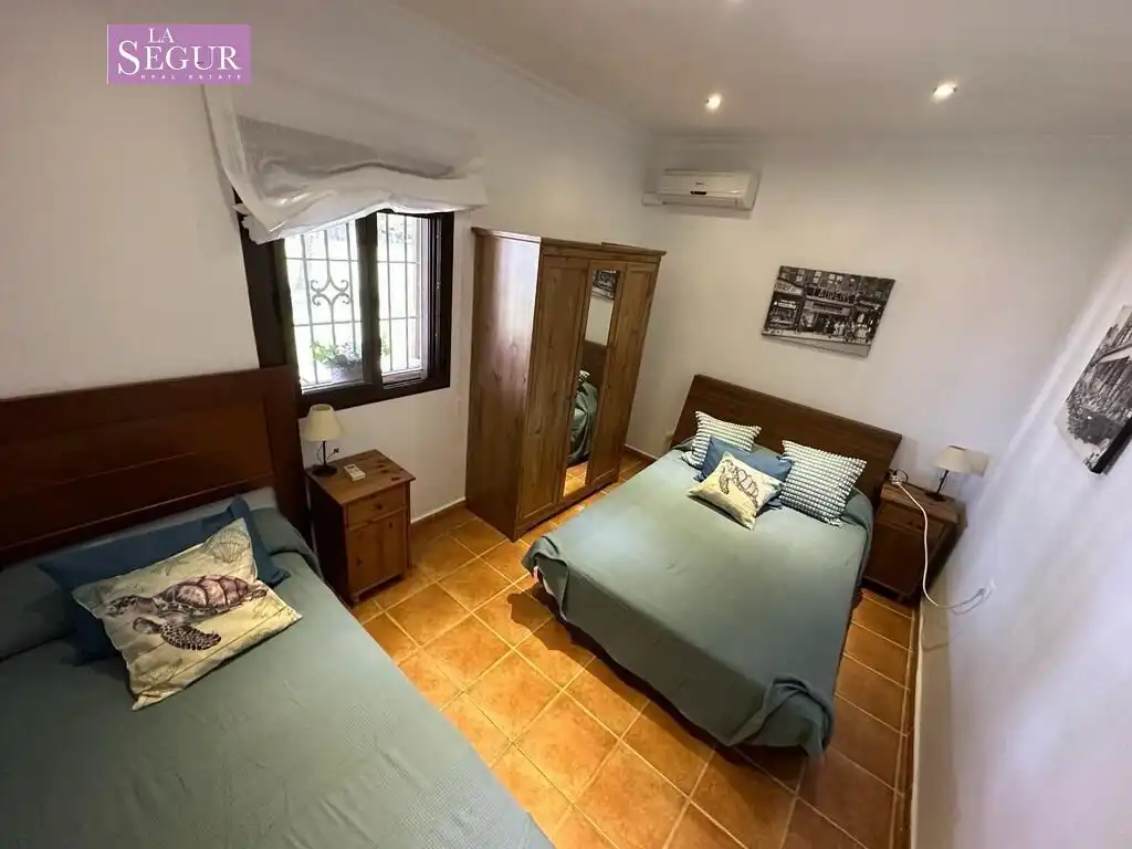 Habitación de Casa o chalet en venta en Conil de la Frontera con Aire acondicionado, Jardín privado y Terraza