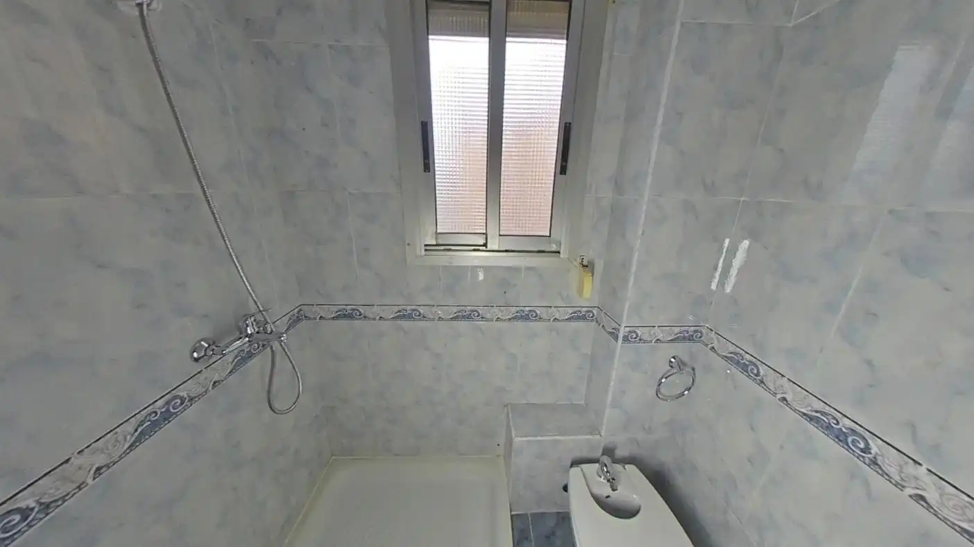 Bathroom of Flat for sale in Alicante / Alacant
