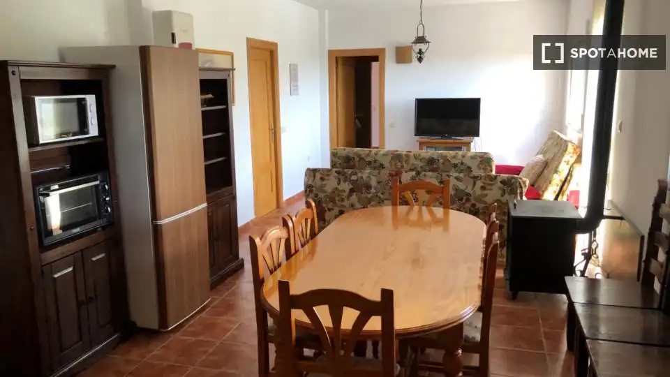 Menjador de Apartament per a compartir en Bédar amb Aire condicionat, Terrassa i Moblat