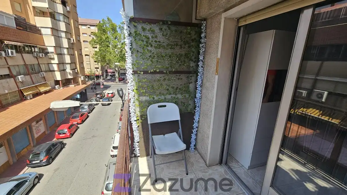 Flat for rent in Calle Pintor Joaquín, San Antón