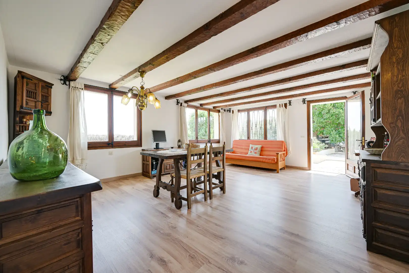 Sala d'estar de Casa o xalet en venda en Vall-llobrega amb Aire condicionat, Calefacció i Jardí privat