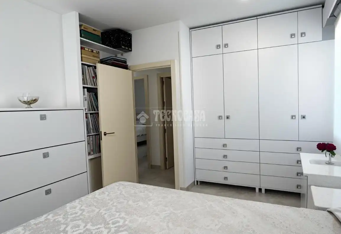 Habitación de Casa o chalet en venta en Madrid con Jardín privado y Alarma