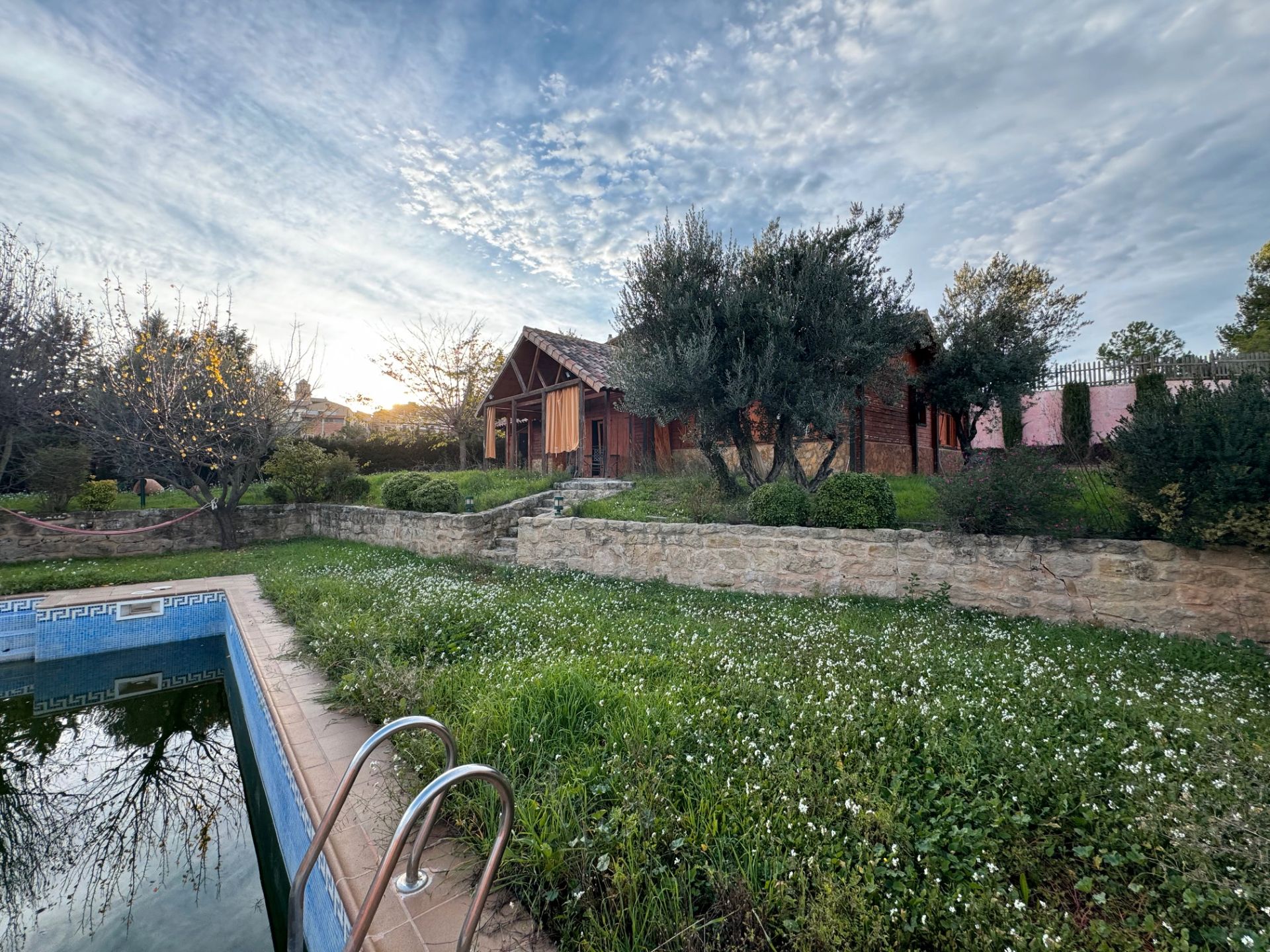 Exterior view of House or chalet for sale in Arnes  with Air Conditioner, Heating and Private garden
