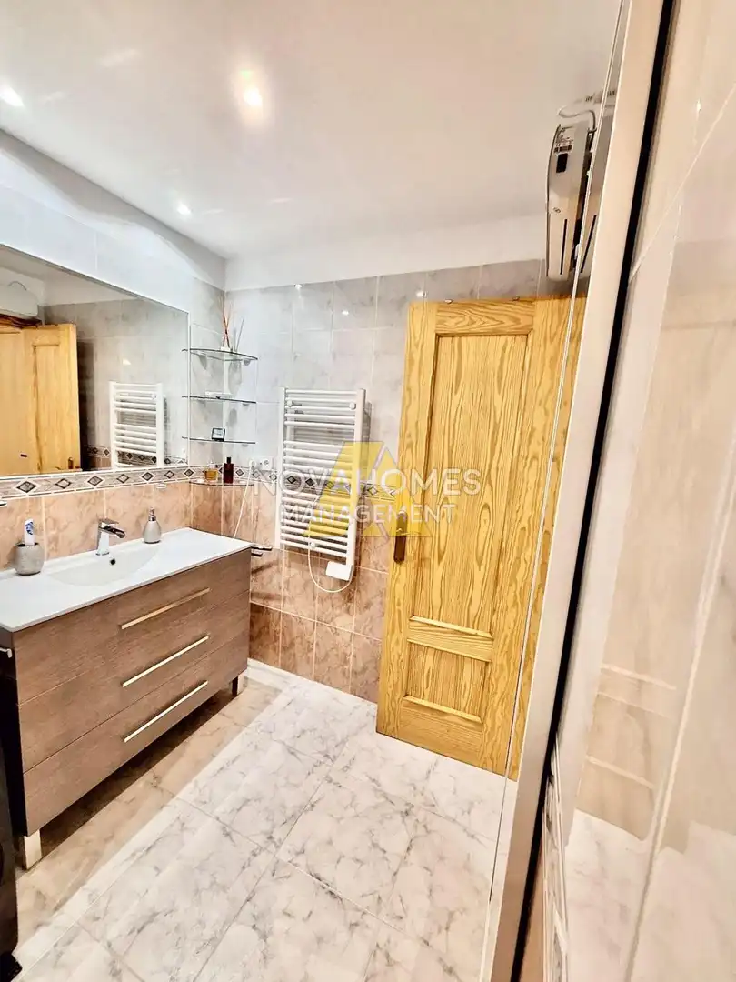 Bathroom of Duplexes for sale in La Manga del Mar Menor  with Air Conditioner, Heating and Terrace