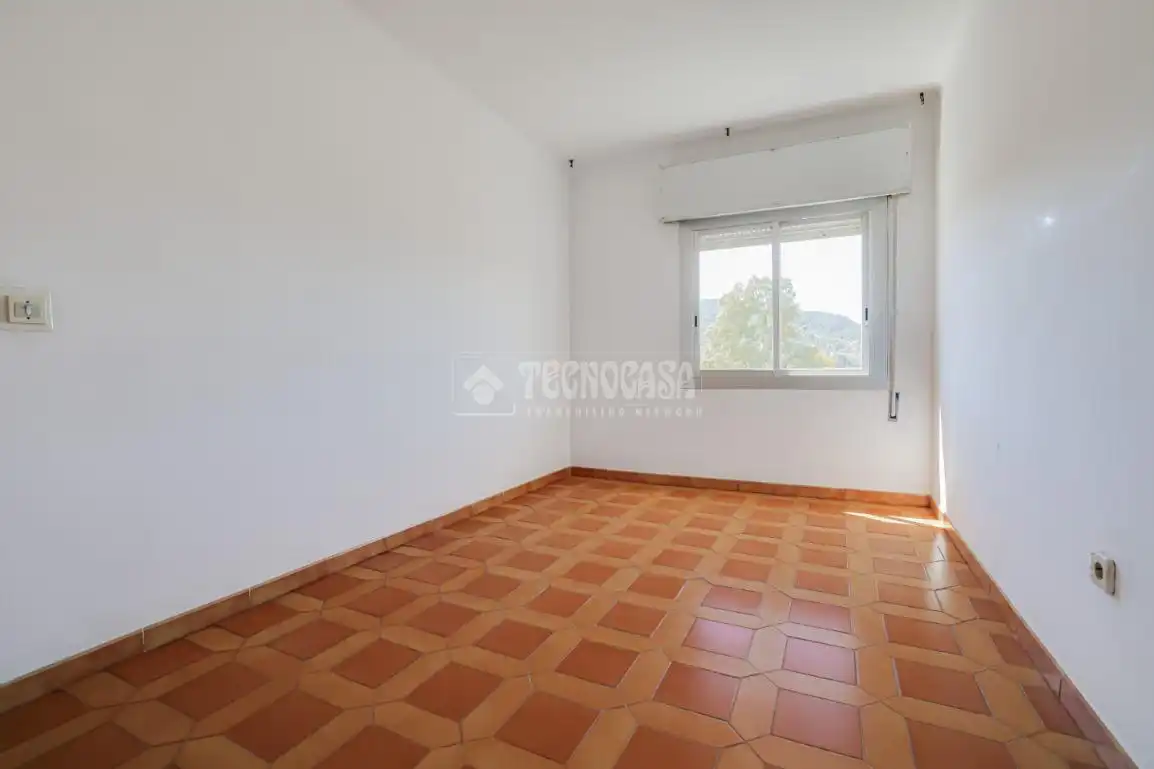Habitación de Piso en venta en Sant Vicenç Dels Horts con Aire acondicionado y Alarma