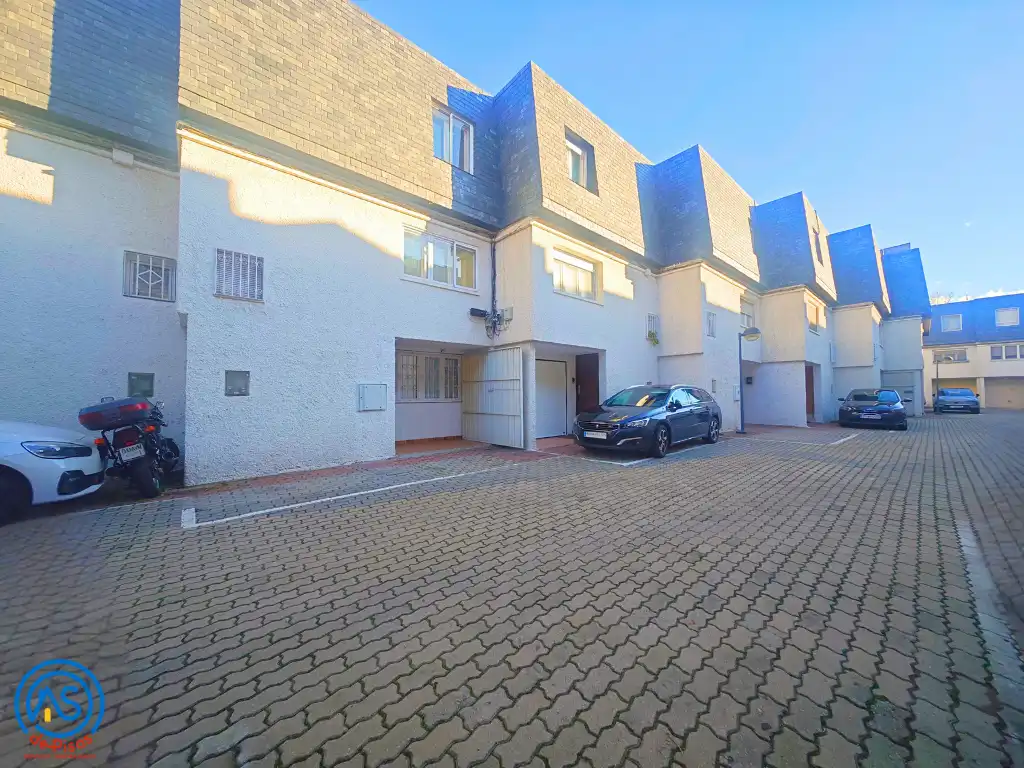 Casa o chalet en venta en Calle de Somport, 24, Salvador Allende