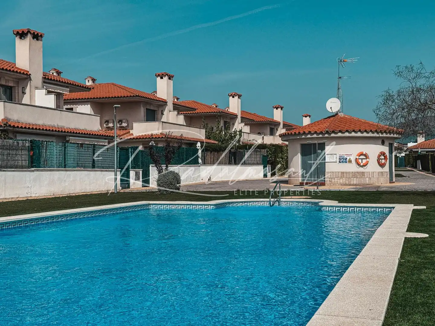 Casa pareada con piscina en venta en Carrer Carrer Migjorn, imagen 3