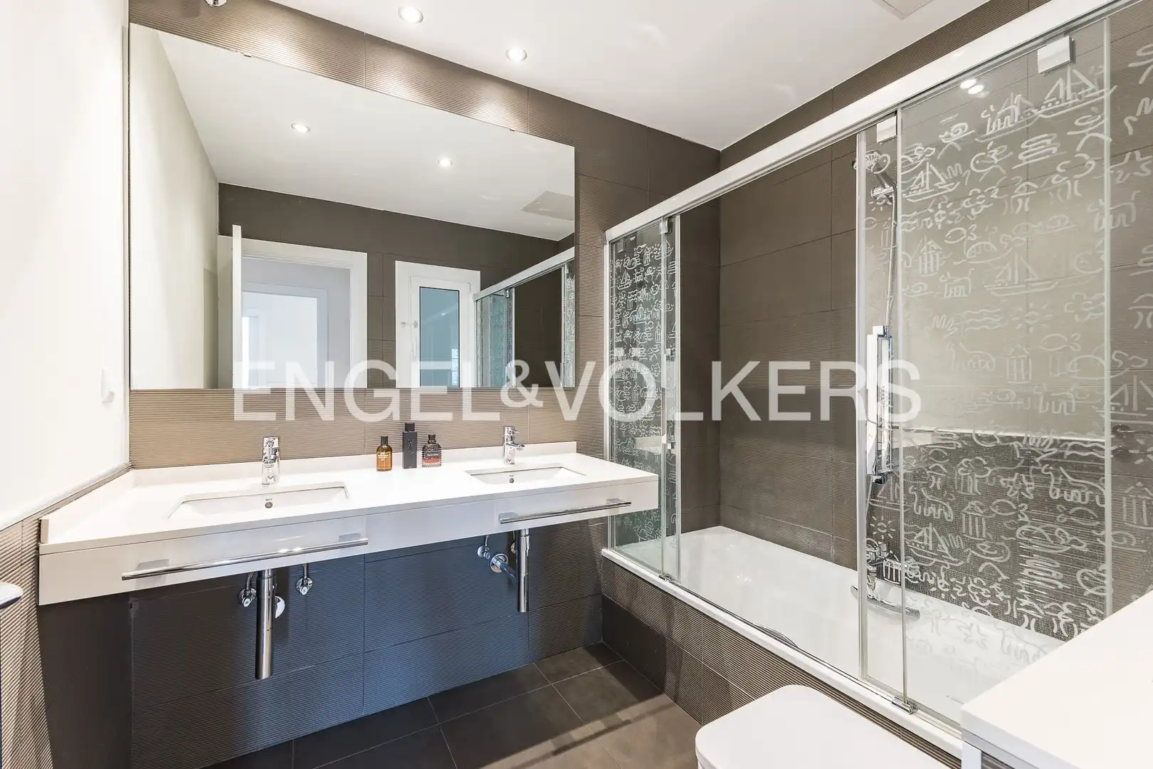 Baño de Piso en venta en Barcelona con Aire acondicionado y Calefacción