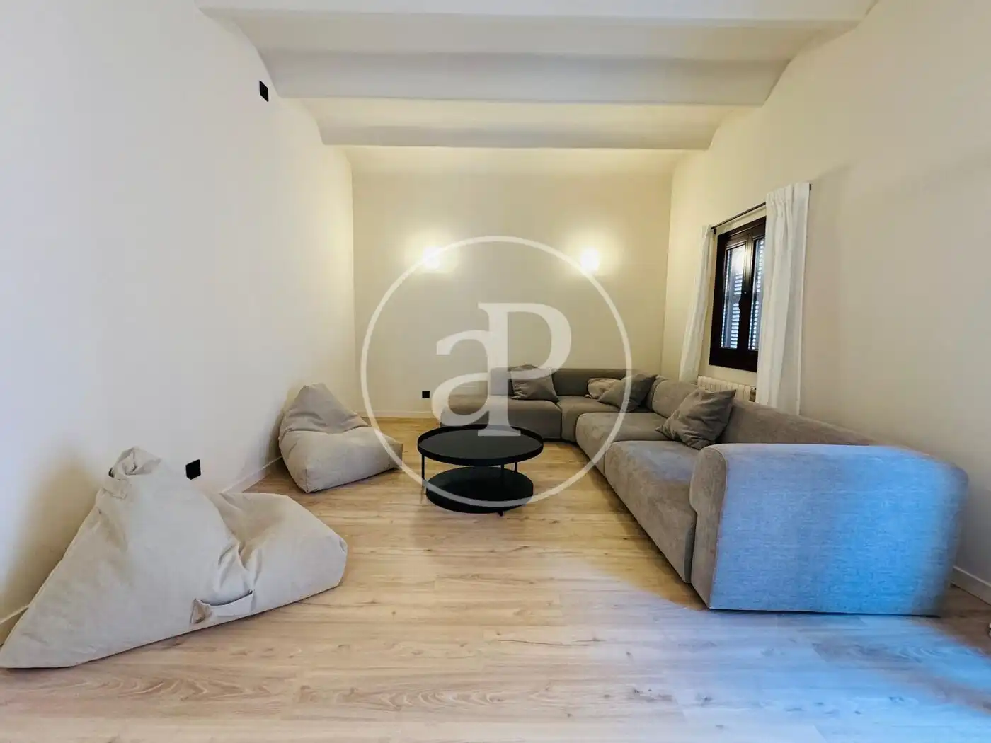 Sala de estar de Piso de alquiler en  Palma de Mallorca con Aire acondicionado, Calefacción y Terraza