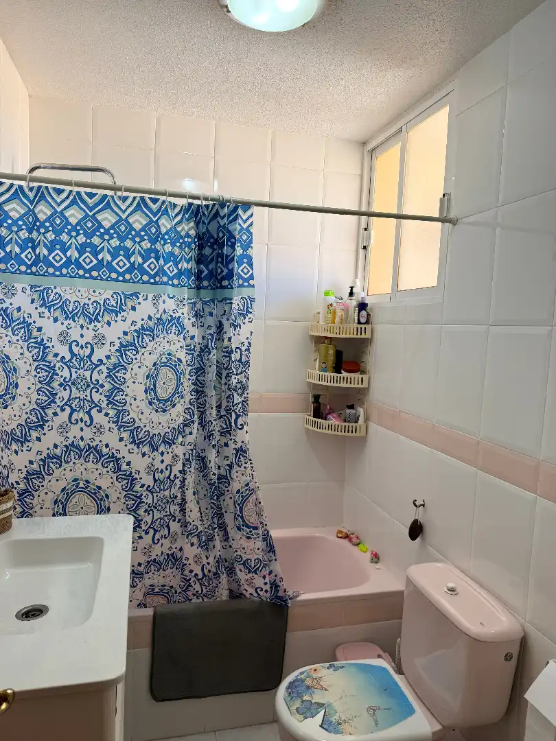 Baño de Casa adosada en venta en Cartagena con Calefacción, Terraza y Amueblado