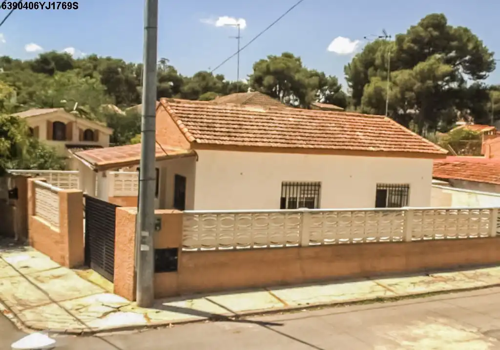 Vista exterior de Casa o chalet en venta en Paterna