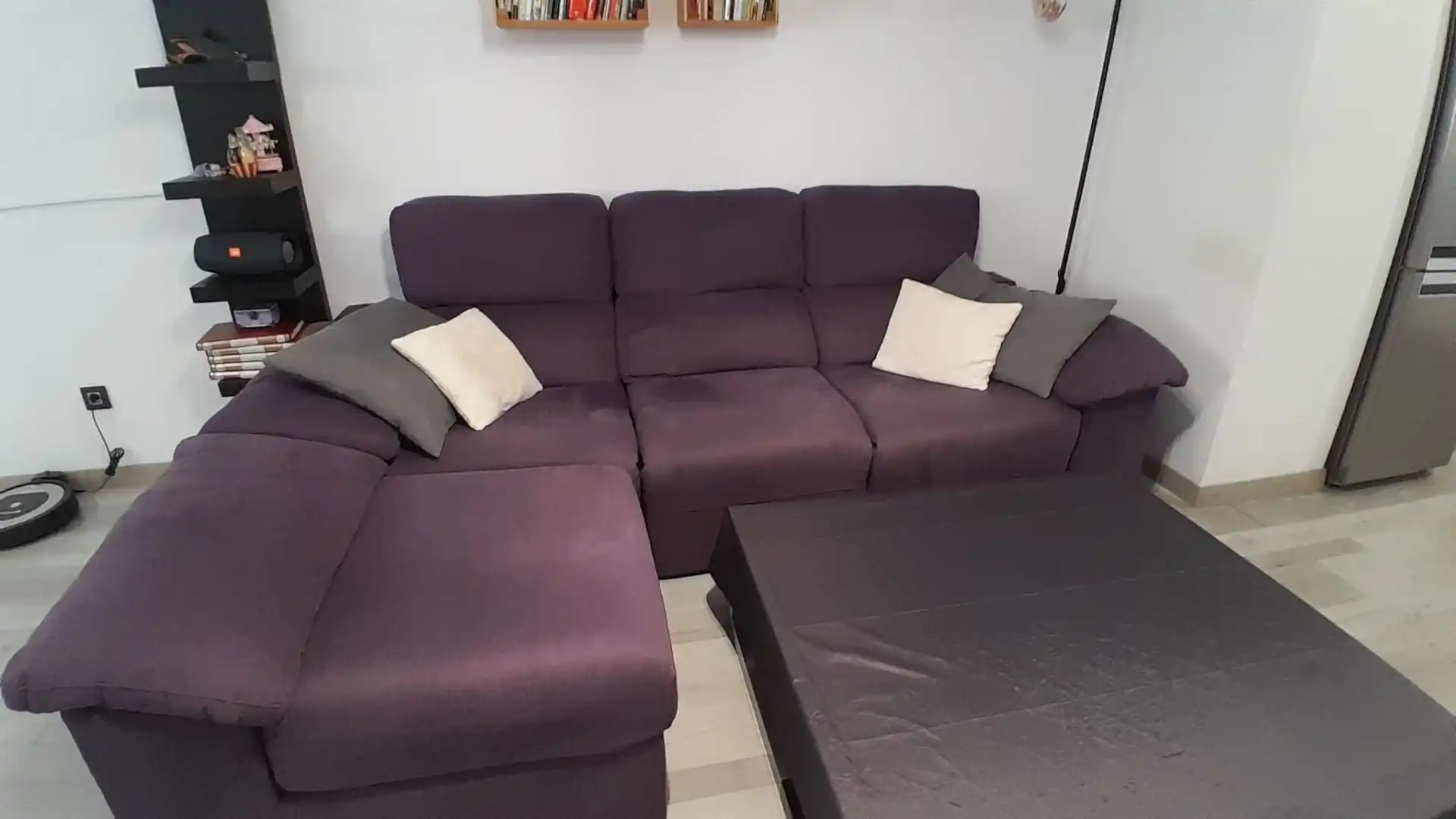 Sala d'estar de Casa o xalet en venda en Yecla amb Aire condicionat i Moblat