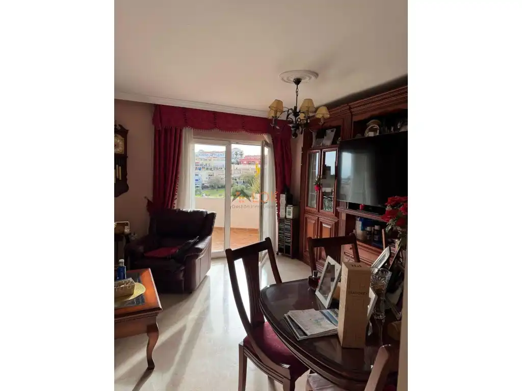 Sala d'estar de Casa o xalet en venda en Rincón de la Victoria
