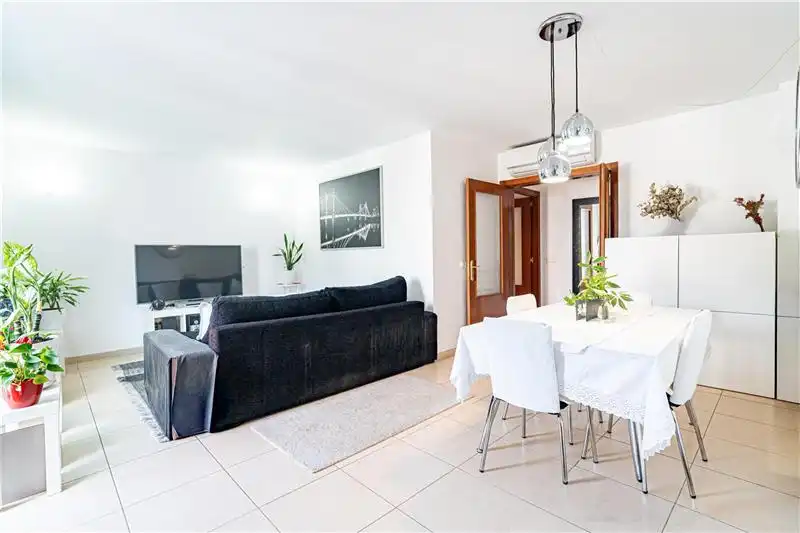 Flat for sale in Ponent