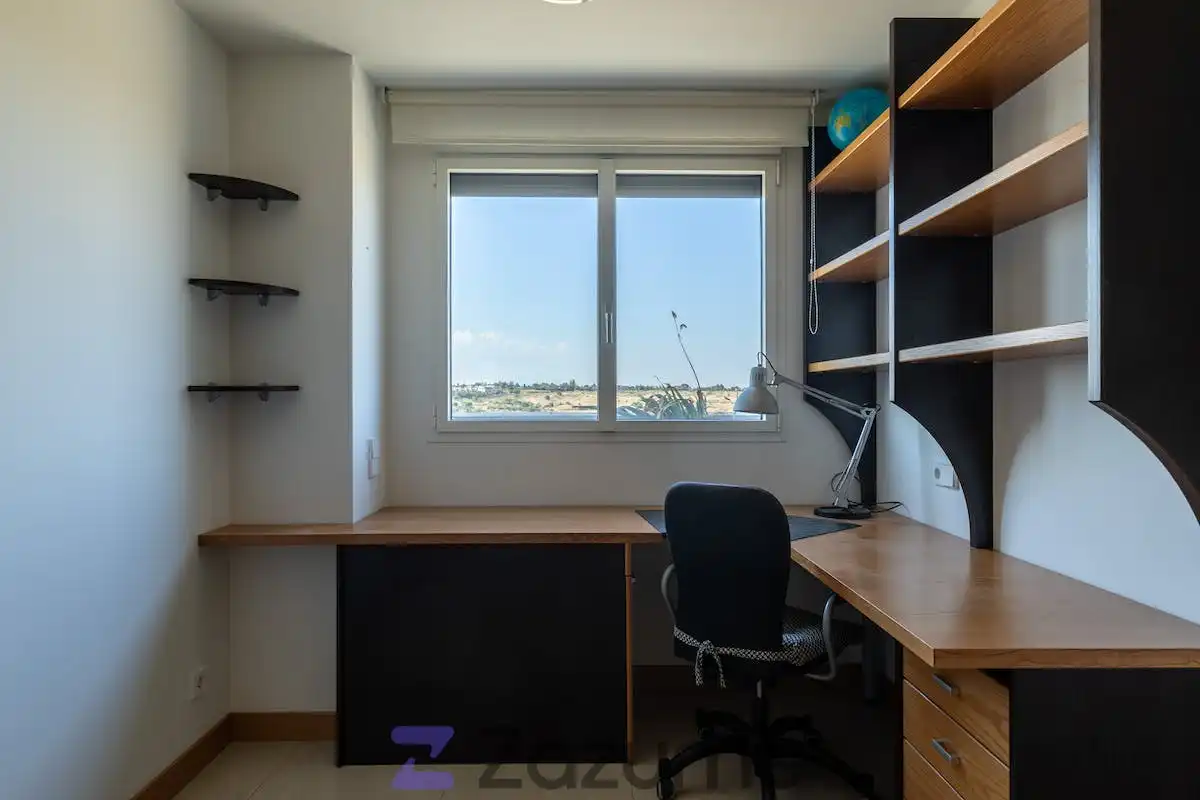 Flat for rent in Madrid  with Air Conditioner, Private garden and Terrace