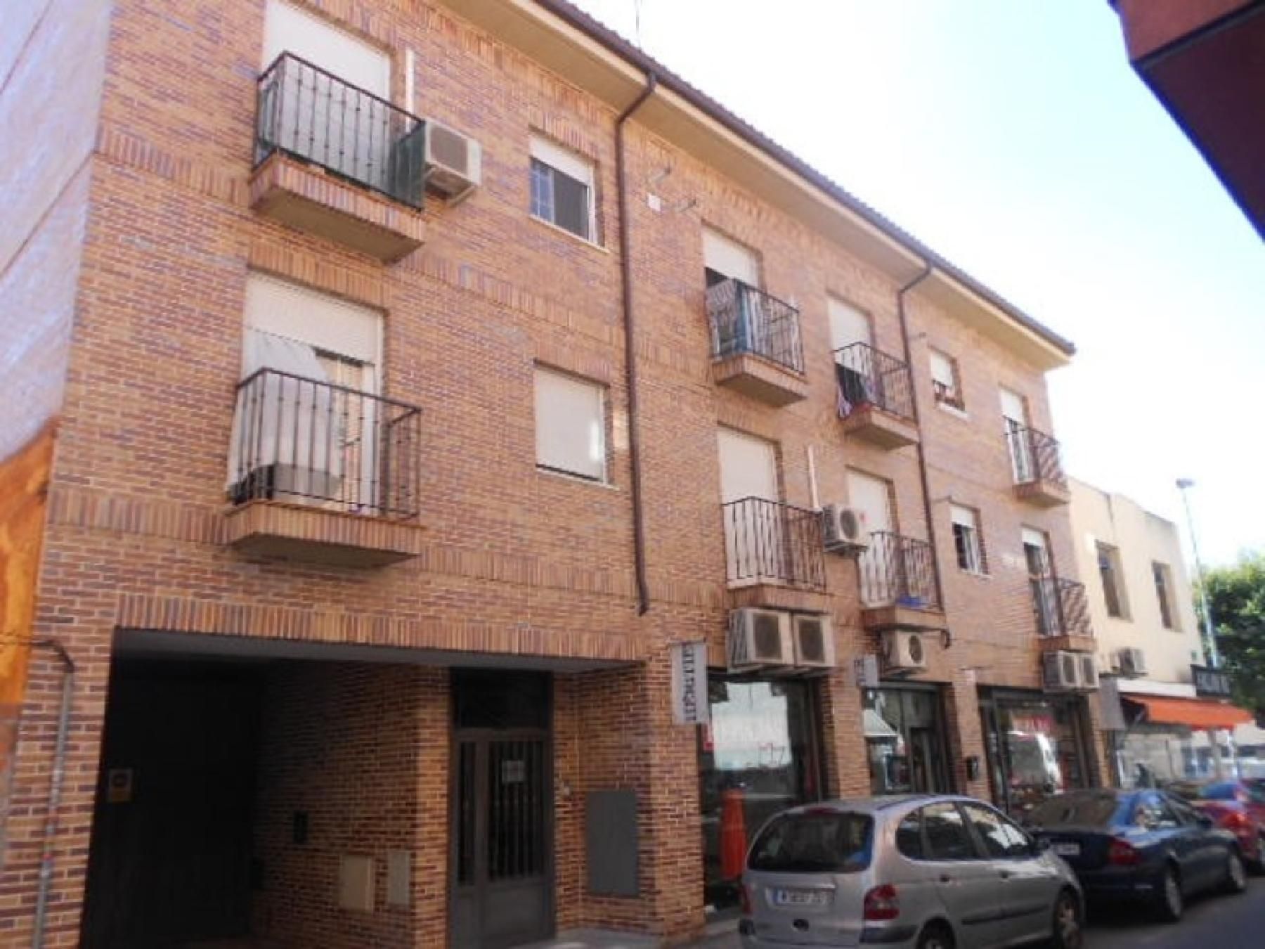 Außenansicht von Maisonette zum Verkauf in San Fernando de Henares