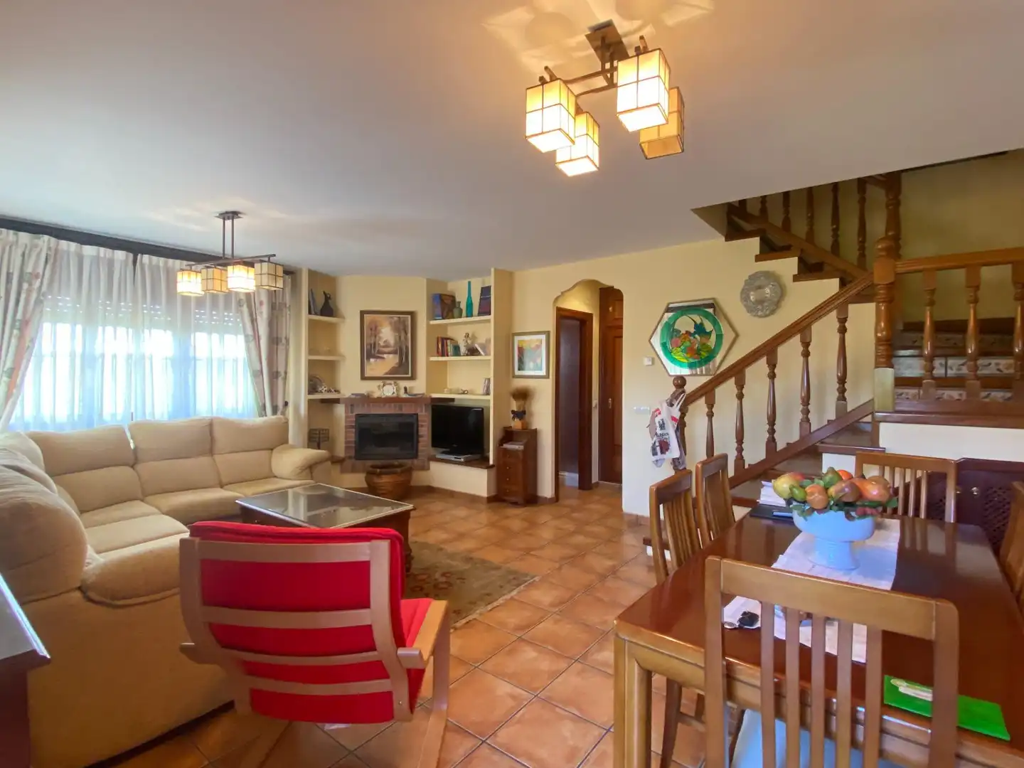 Sala de estar de Casa adosada de alquiler en Ribadesella con Calefacción y Terraza