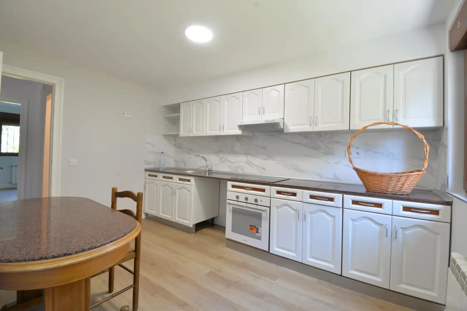 Kitchen of Houses for rent in Oviedo   with Terrace and Storage room