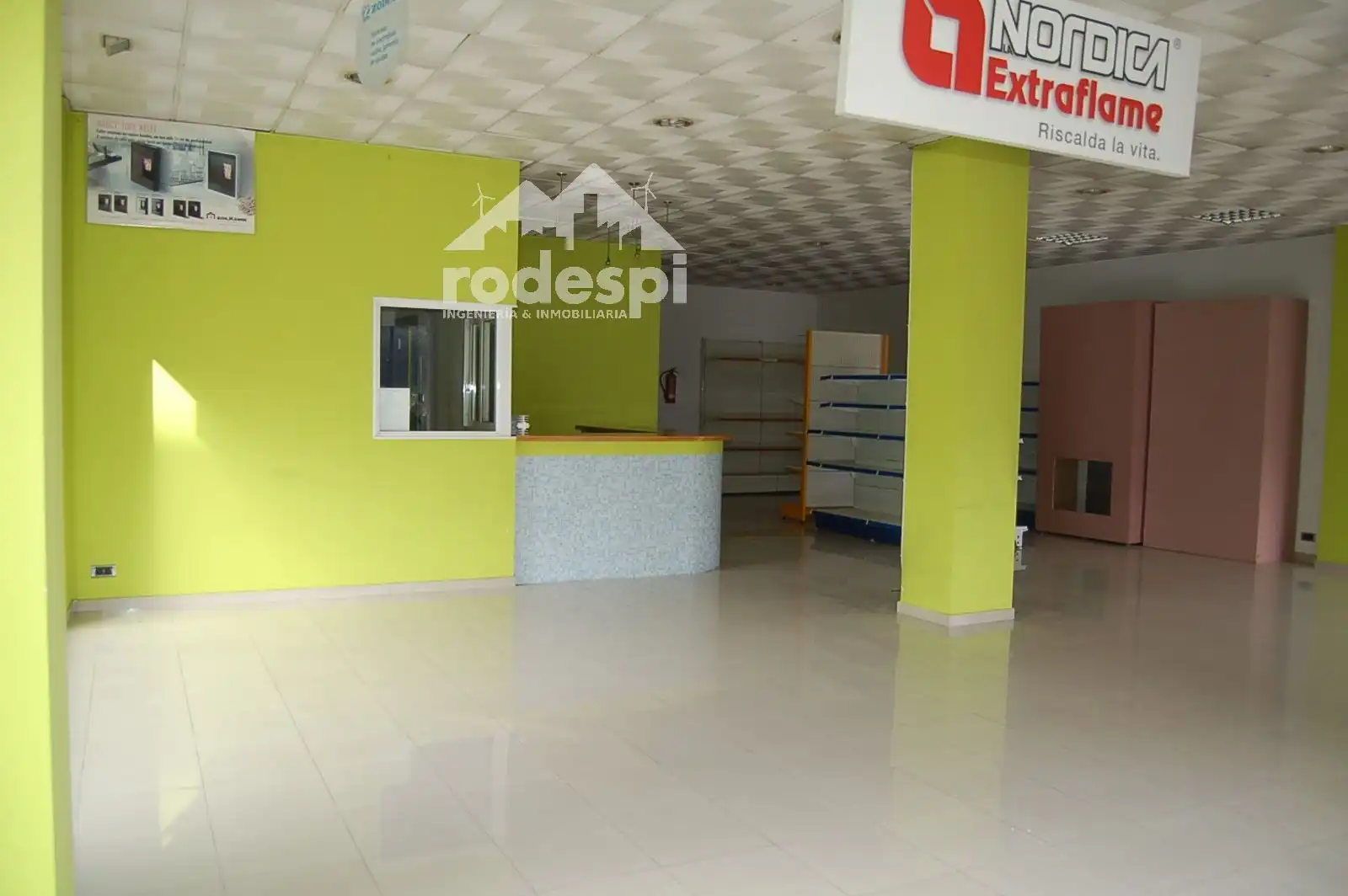Local comercial en alquiler en Ponteareas, imagen 2