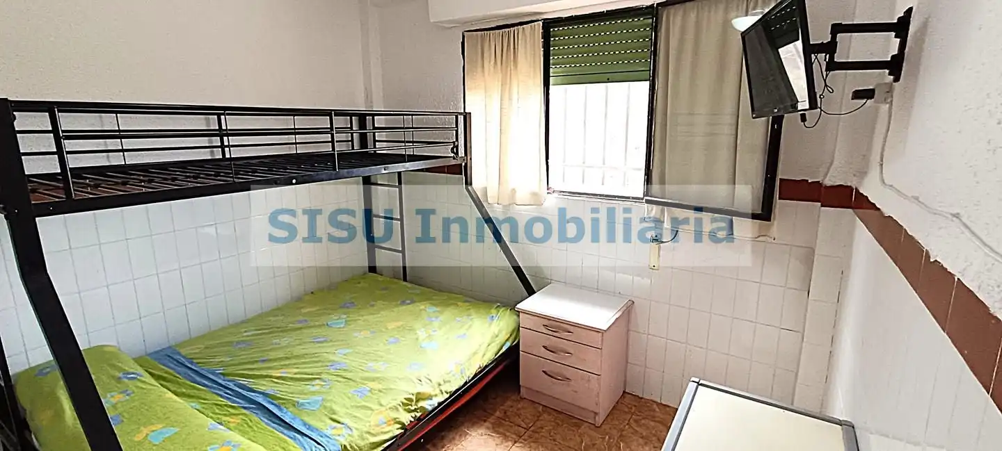 Dormitori de Finca rústica en venda en Llíria amb Jardí privat, Terrassa i Piscina