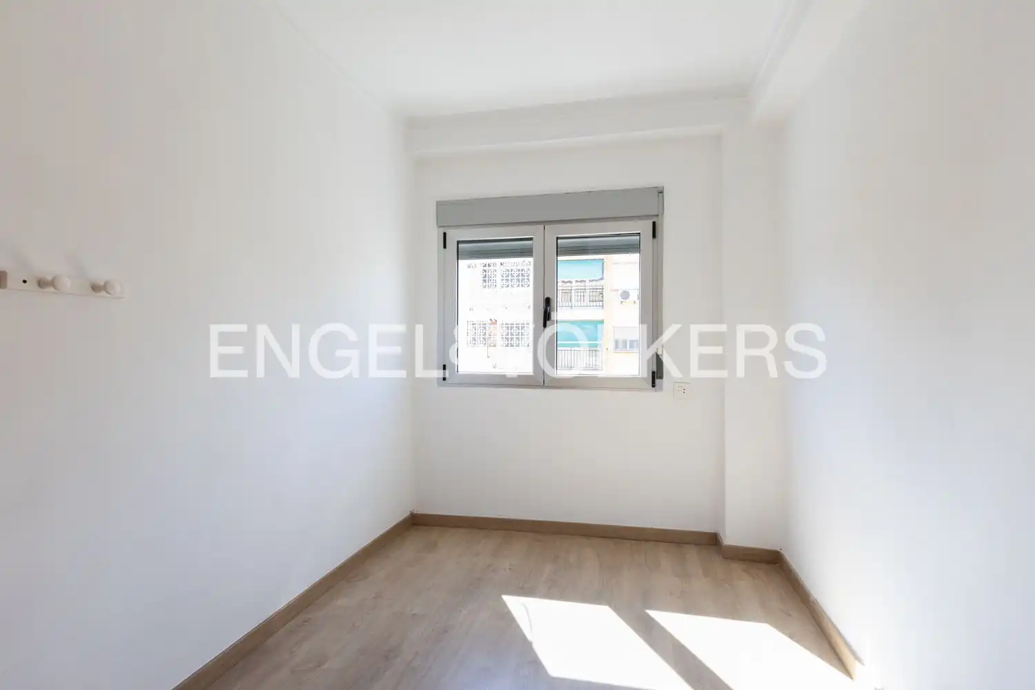 Habitación de Piso de alquiler en Valencia con Aire acondicionado, Calefacción y Parquet