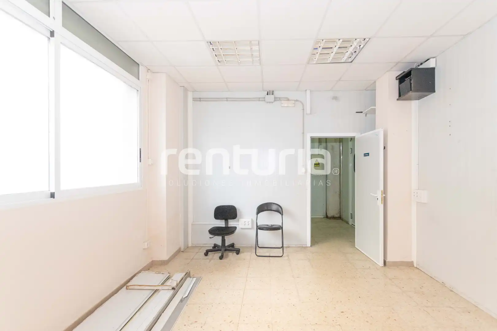 Local en venta en Valencia con Aire acondicionado y Amueblado
